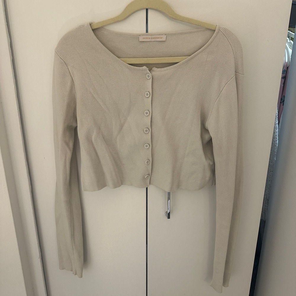 GREY BUTTON UP CARDIGAN